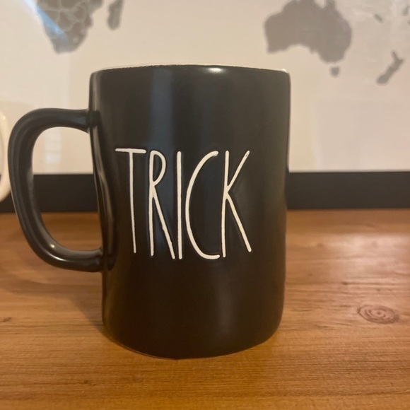 Rae Dunn m stamped trick or treat double sided Halloween mug m stamped OG VHTF - Picture 2 of 4